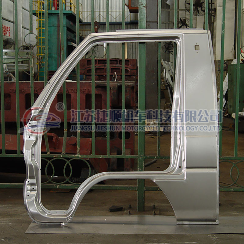 Side wall of light truck